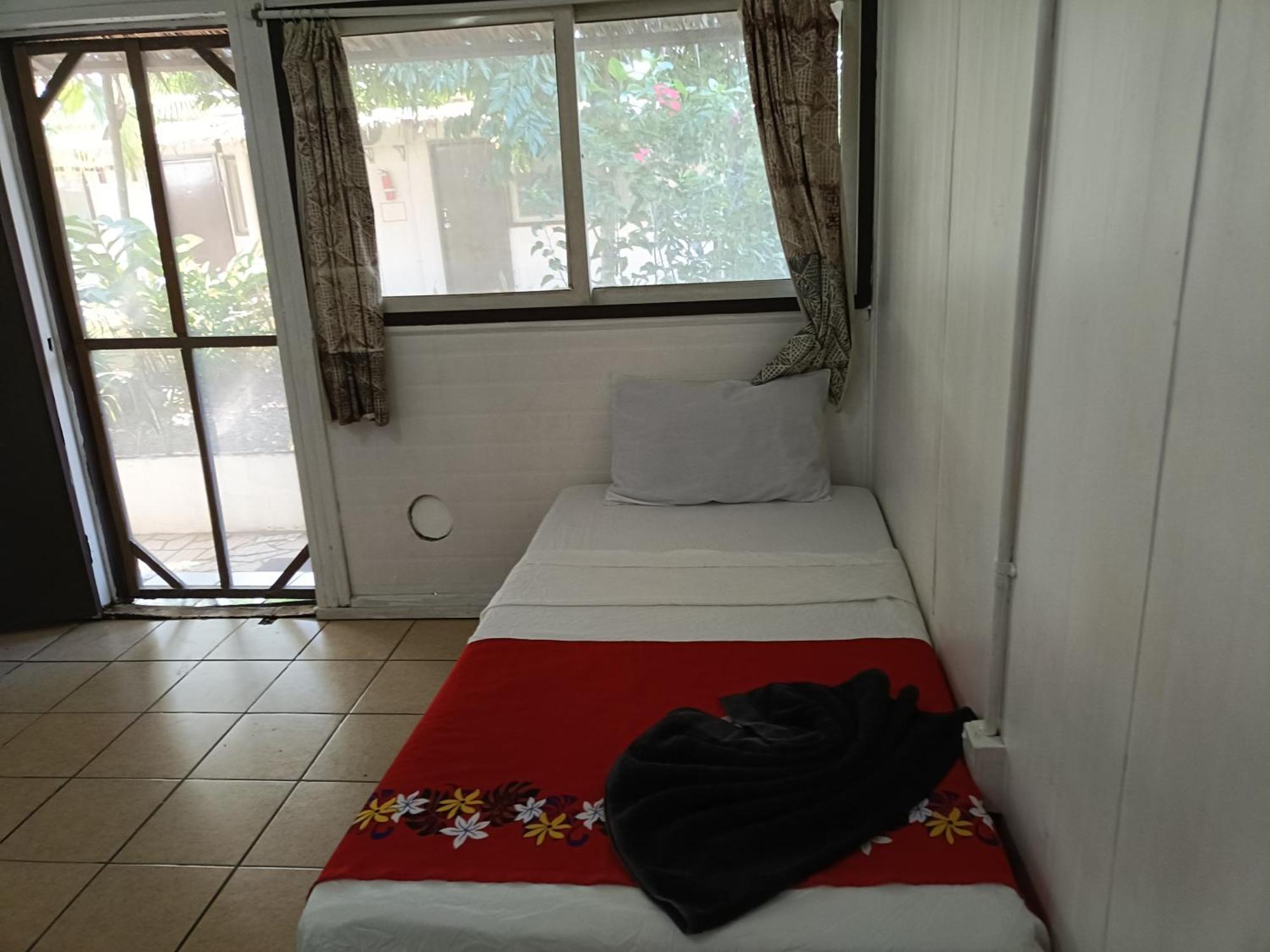 Olivias Accommodation Apia Bagian luar foto